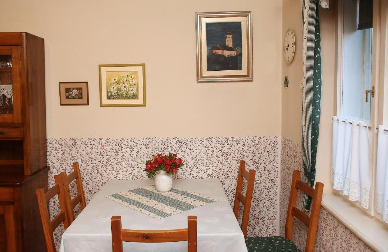 Ostir Holiday Home Cerknica Eksteriør bilde